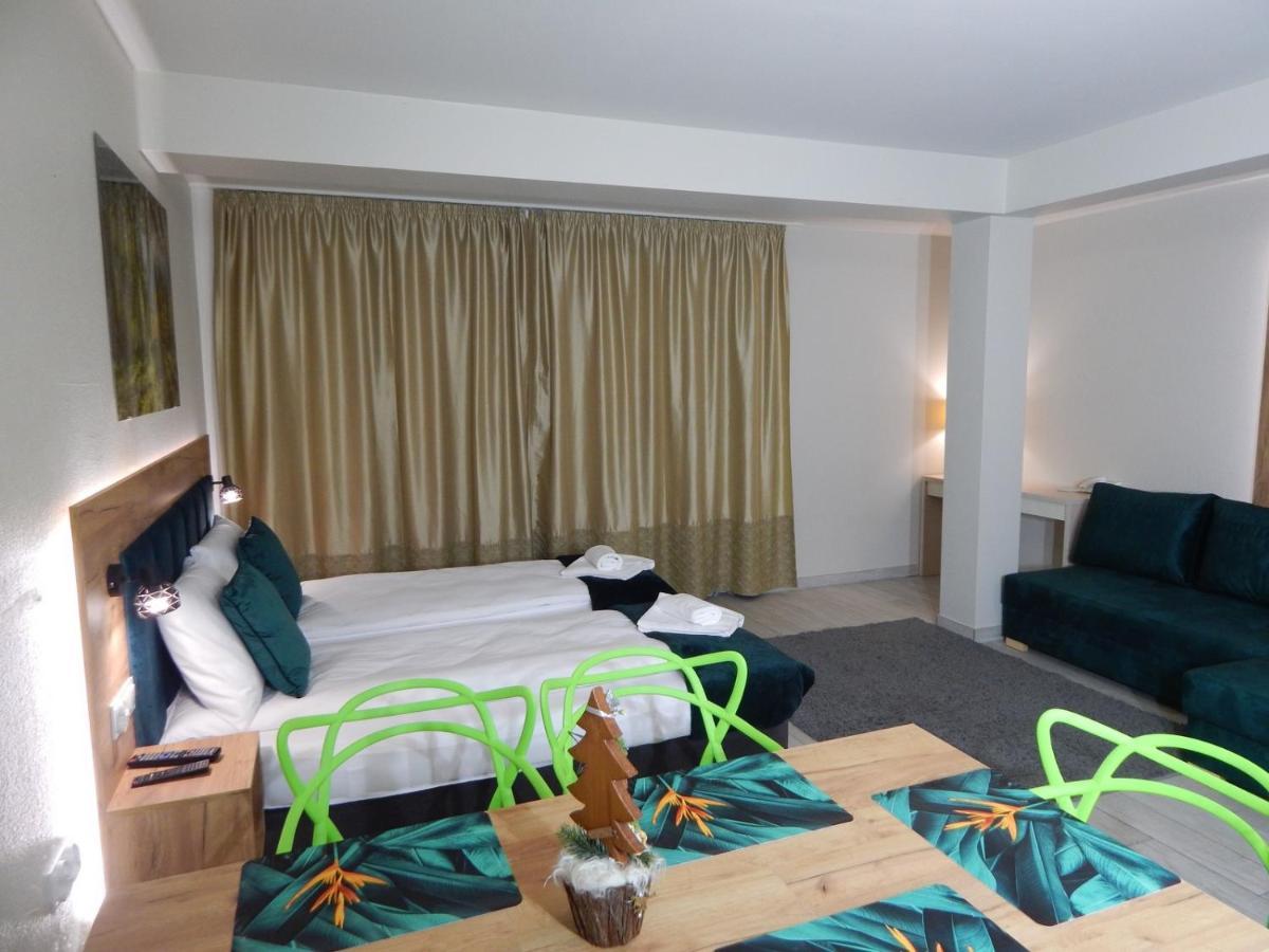 Agat Apartament Czarna Gora Sienna  Dış mekan fotoğraf