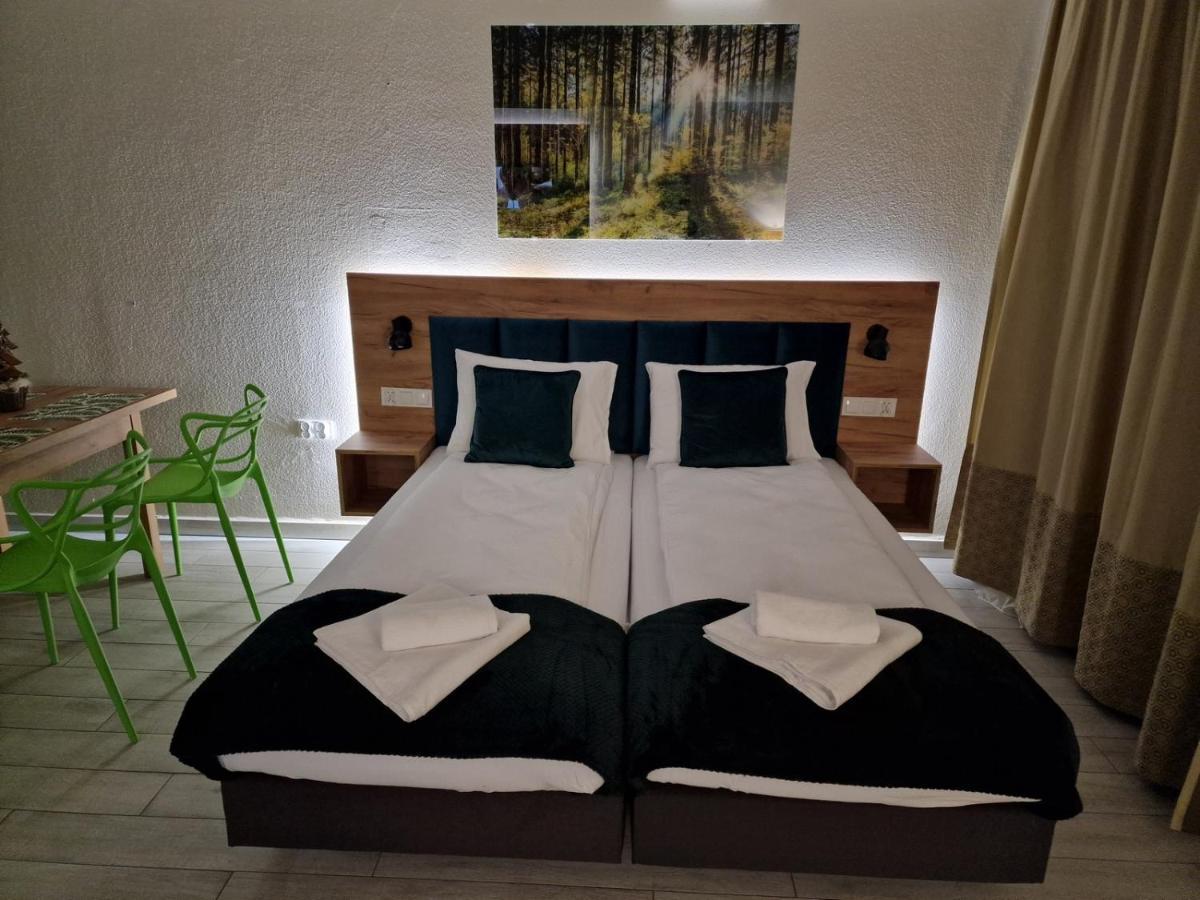 Agat Apartament Czarna Gora Sienna  Dış mekan fotoğraf